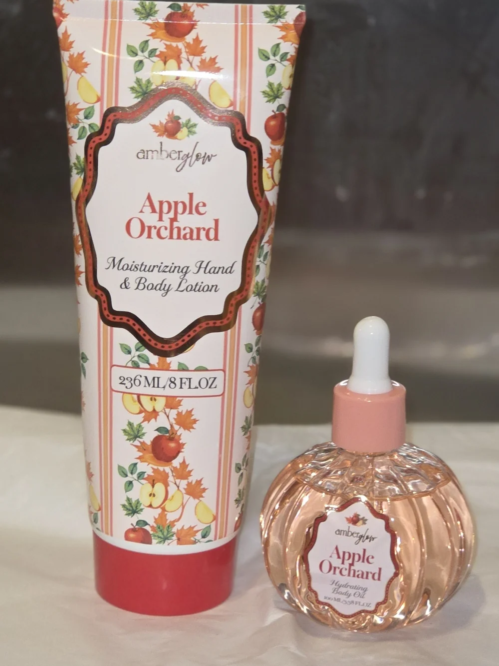 Apple Orchard Hydrating Body Oil & Moisturizing Lotion - Pink/Peach